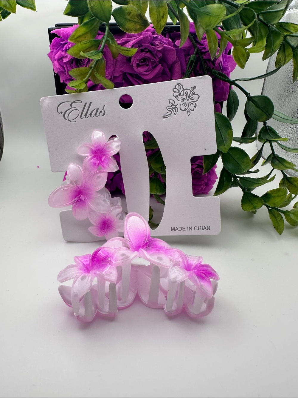 Pink and White Floral Hair Claw Clips